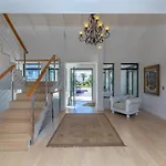 Villa Paradis - Ocean Front With Views To Behold!