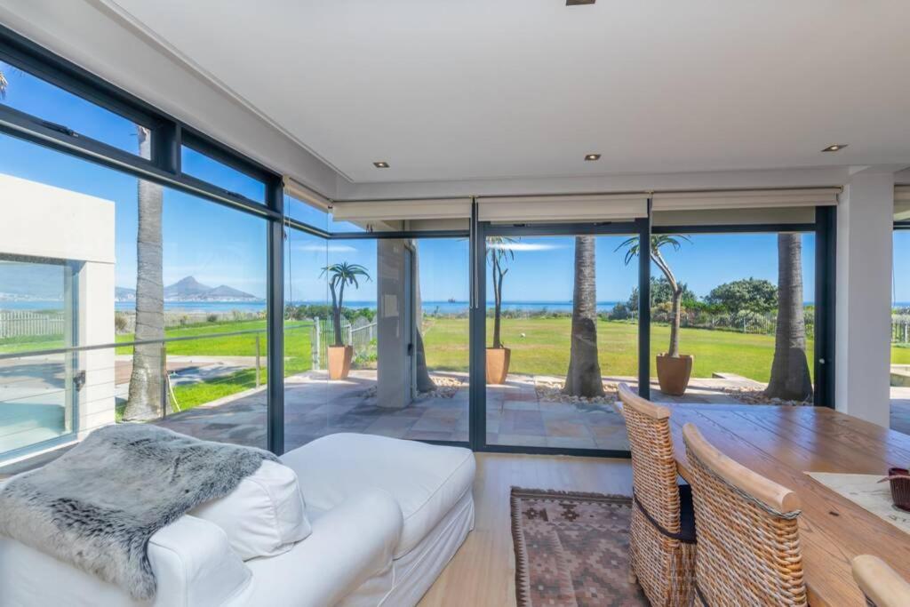Paradis - Ocean Front With Views To Behold! * Cape Town