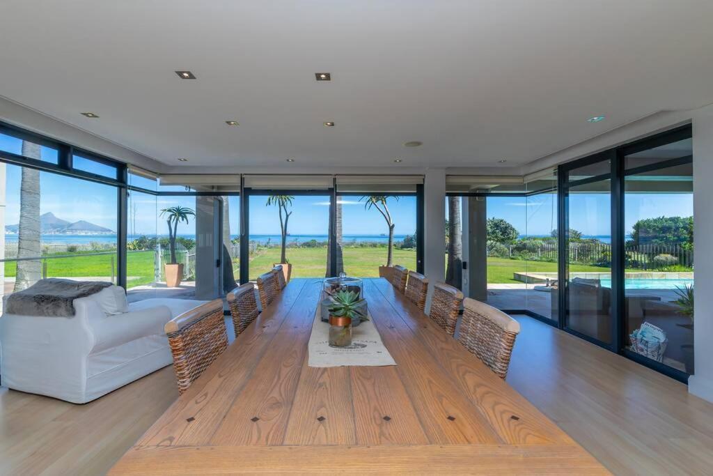 Villa Paradis - Ocean Front With Views To Behold! Cape Town