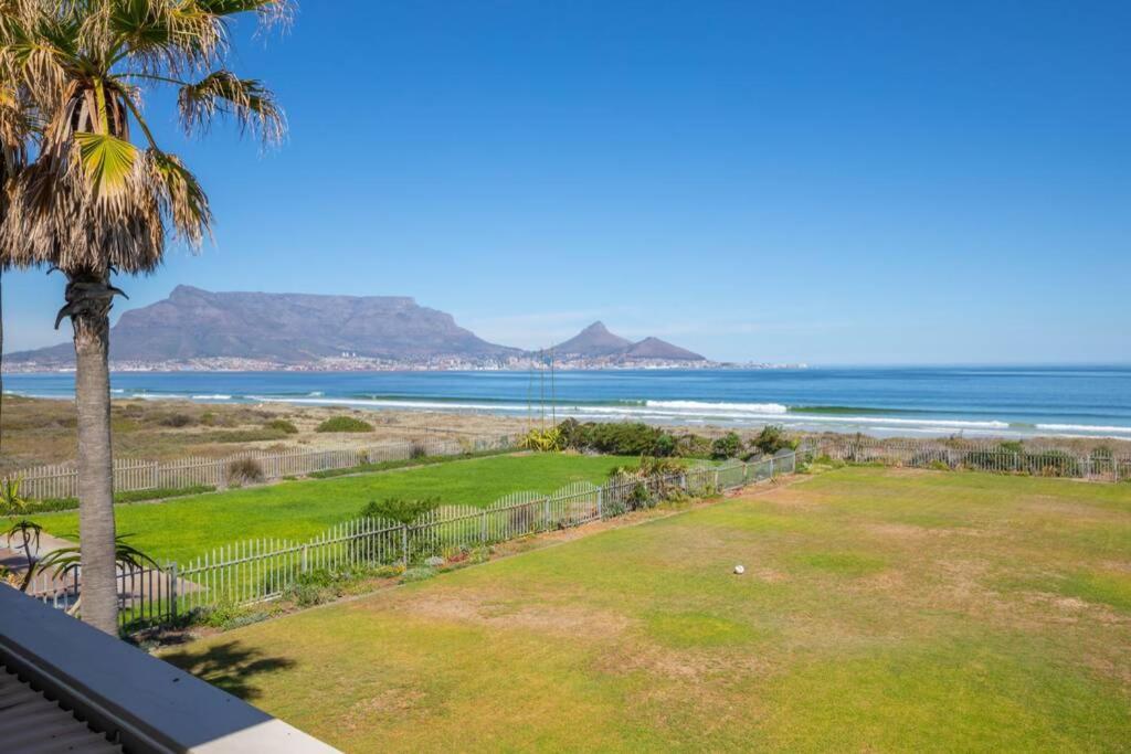 Villa Paradis - Ocean Front With Views To Behold! *